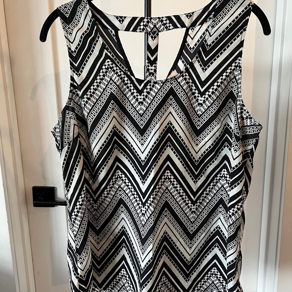 Skies Are Blue Graphic Top